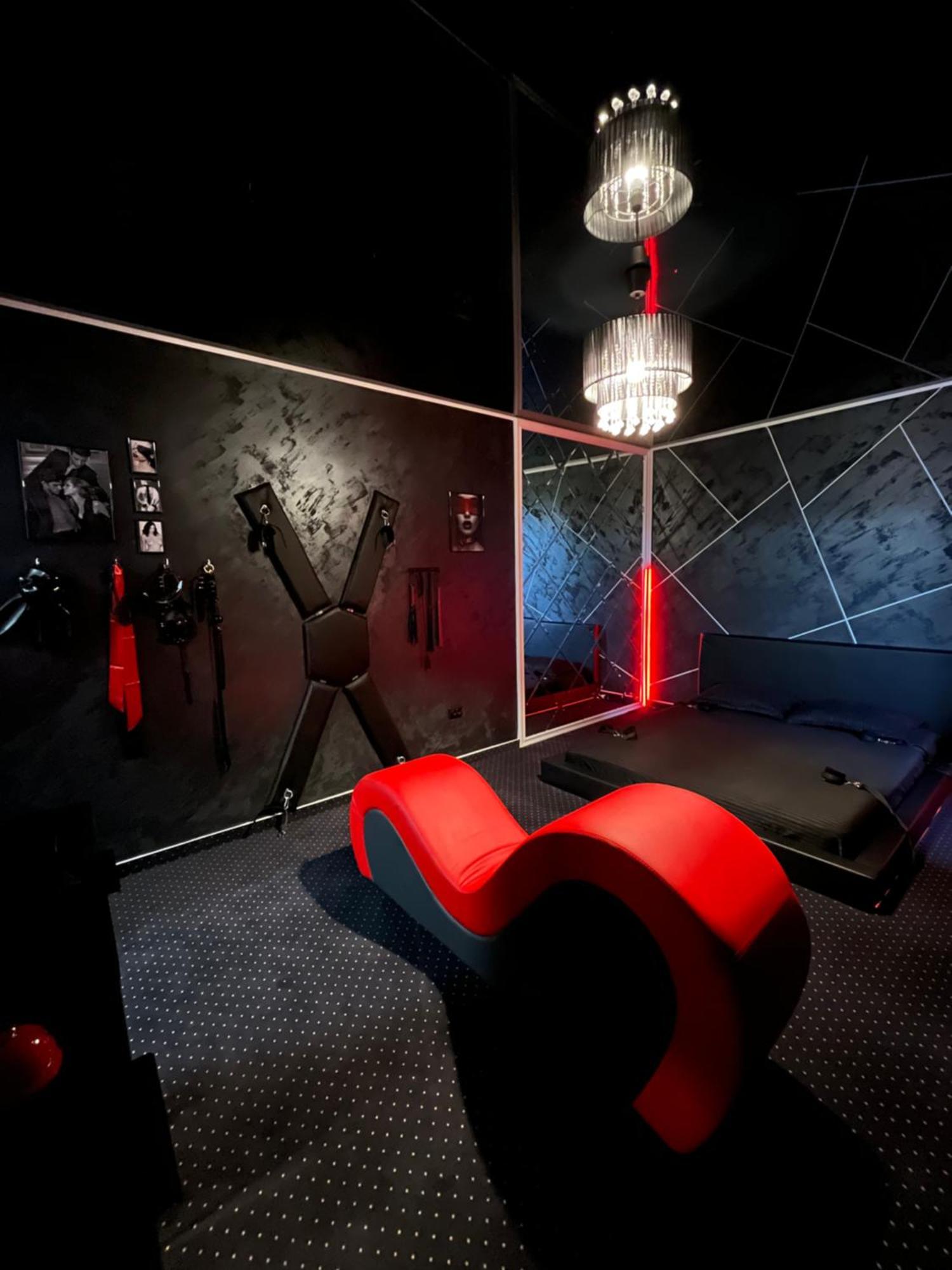 Adult Only Fantasy Room Βουκουρέστι Εξωτερικό φωτογραφία